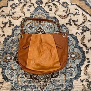 Beautiful Vince Camuto shoulder bag